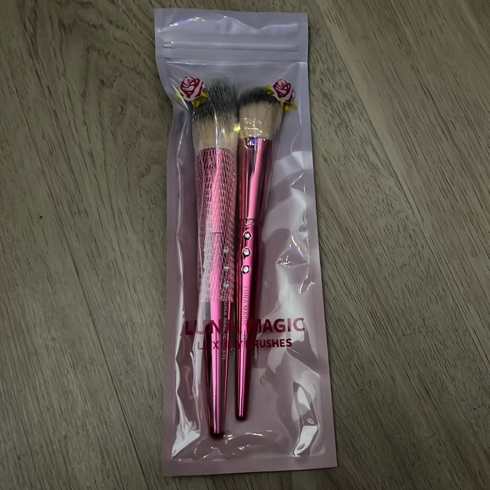 2ct make up brushes